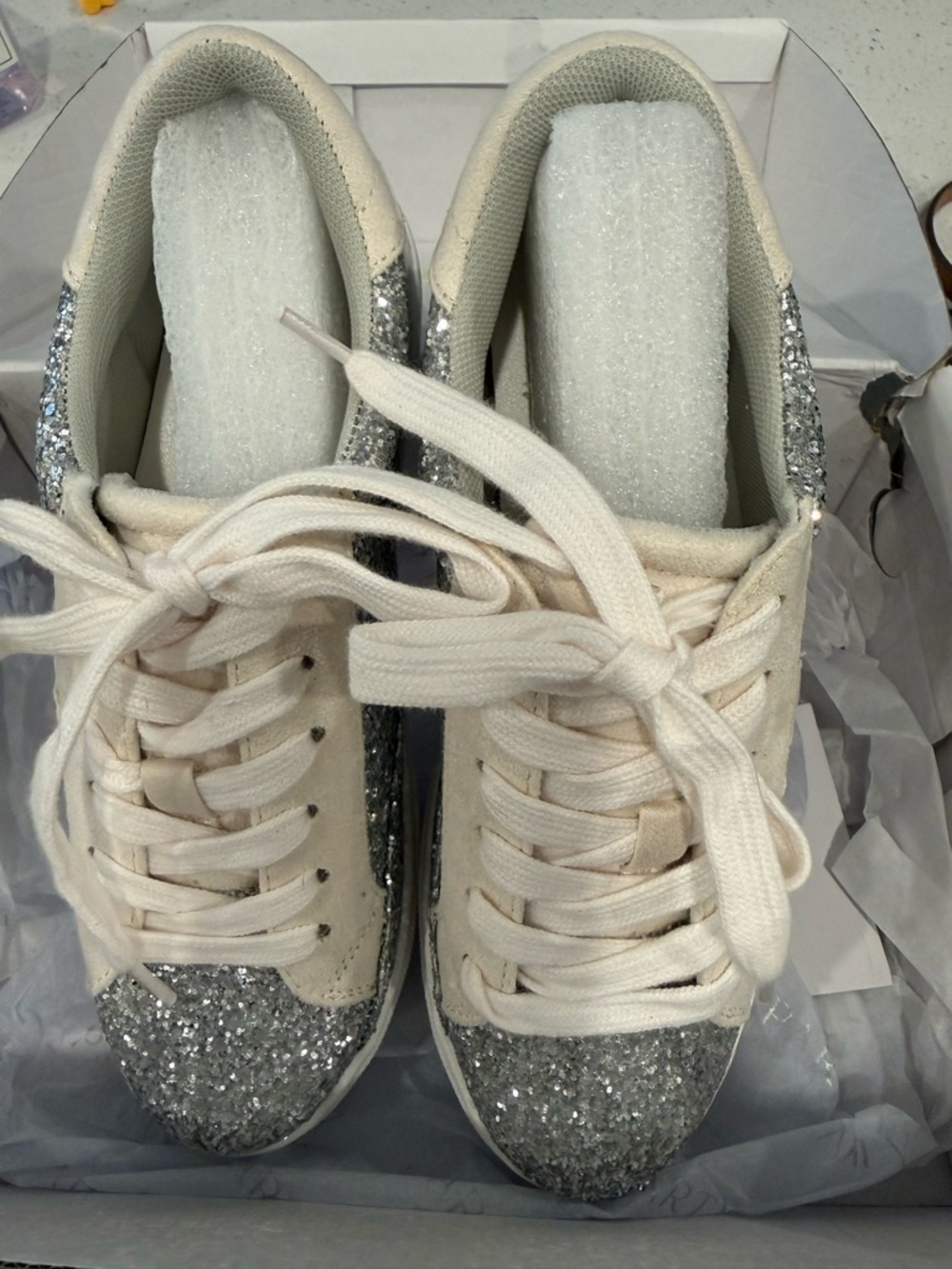 PARTY Women's Glitter Fashion Star Sneakers - Picture 7 of 8
